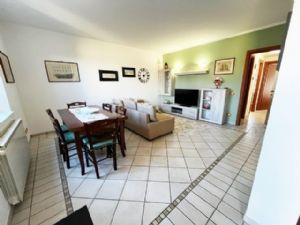 Lido di Camaiore, appartamento  nuovo  con terrazza abitabile : appartamento In affitto e vendita  Lido di Camaiore